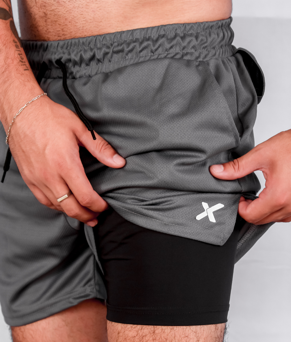 KIT CAMPEÃO: 2 SHORTS DRY-FIT DE COMPRESSÃO 2 EM 1 + 2 CAMISAS DRY-FIT