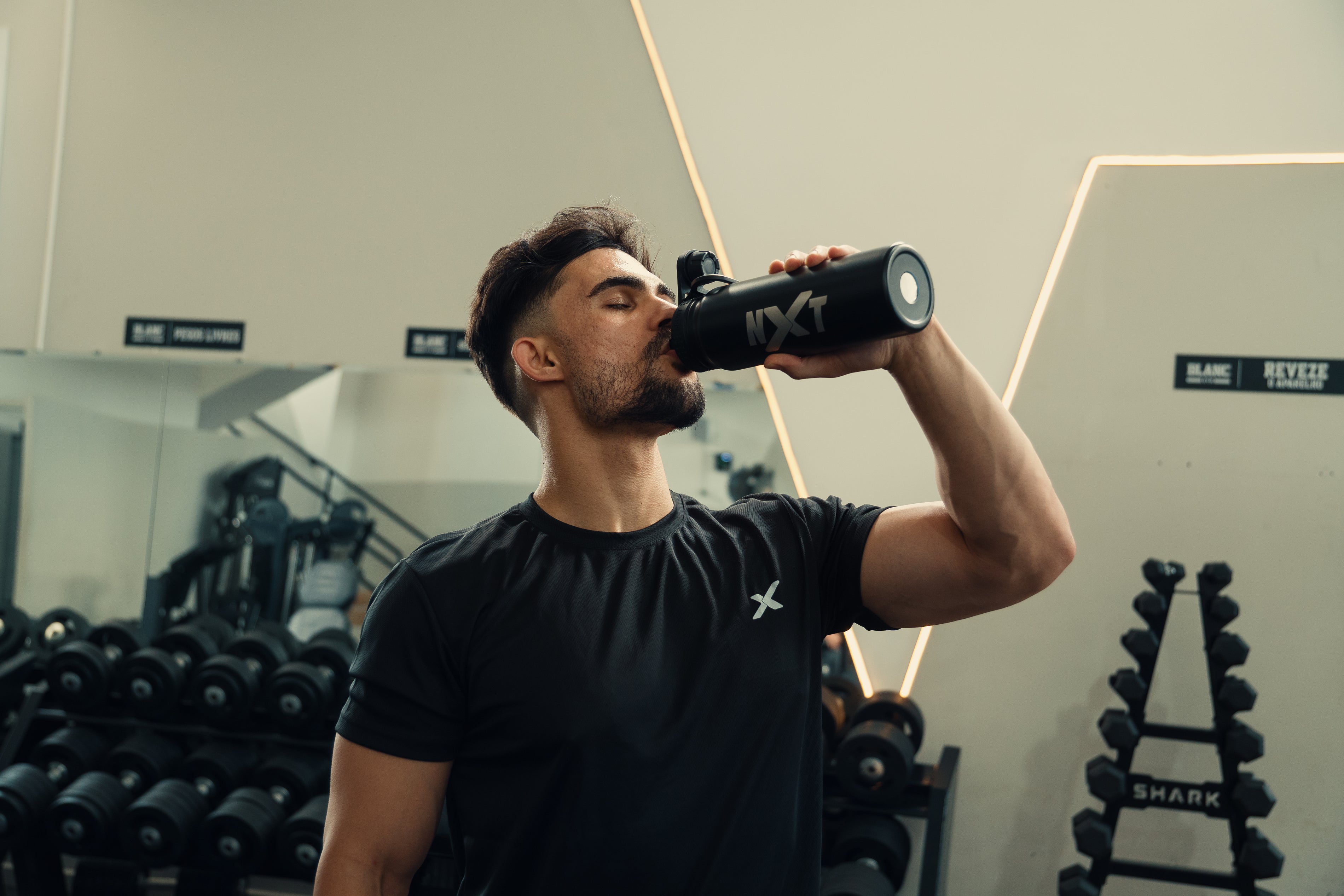 Garrafa Térmica Preta NXT