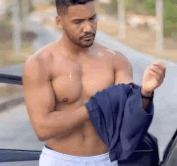 WhatsApp_GIF_2024-11-13_at_23.41.14.gif